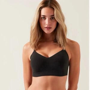Athleta Ritual Adjustable Bra Womens Small A-C in Black